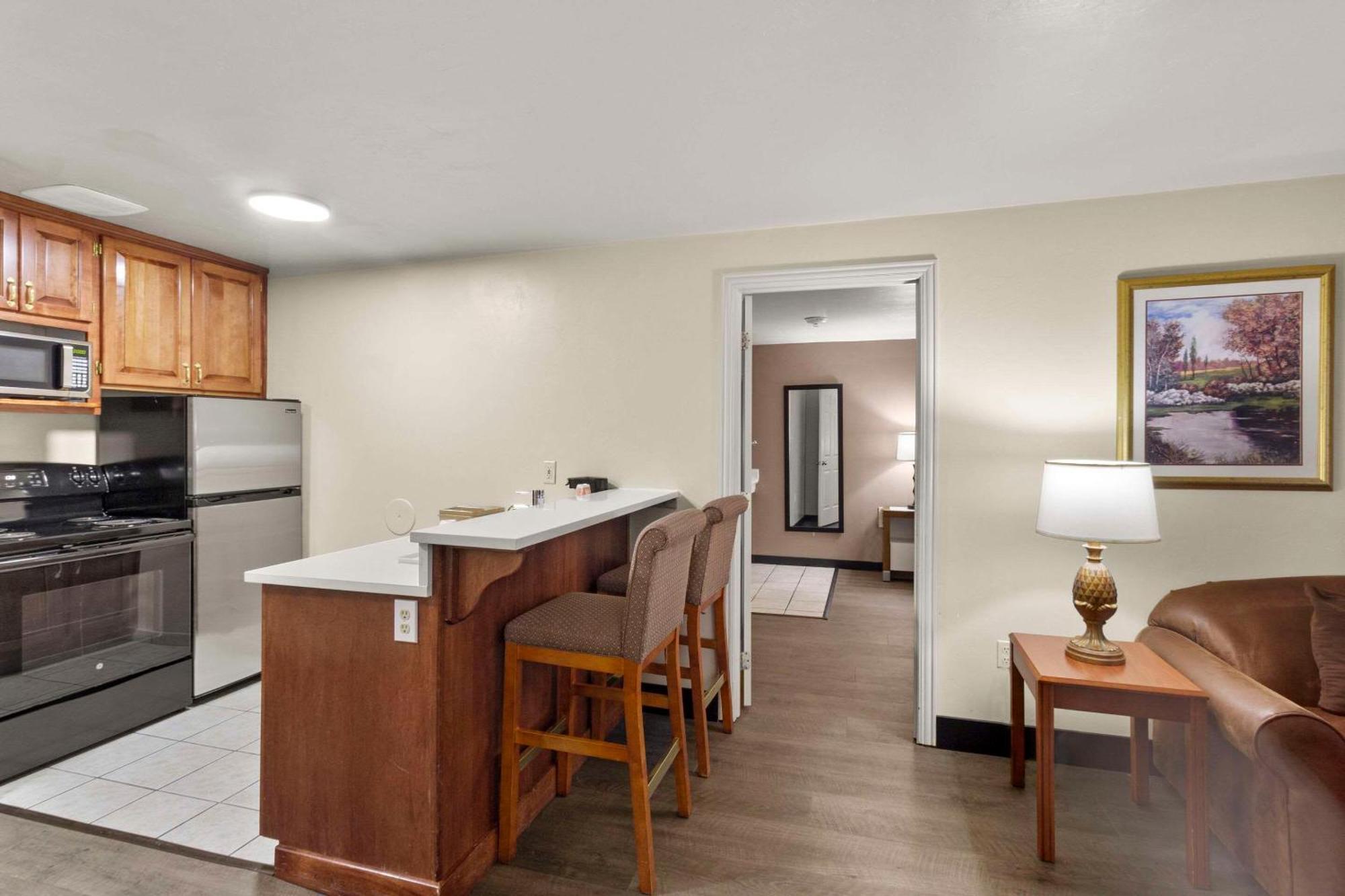 Quality Inn & Suites Downtown Green Bay Eksteriør bilde