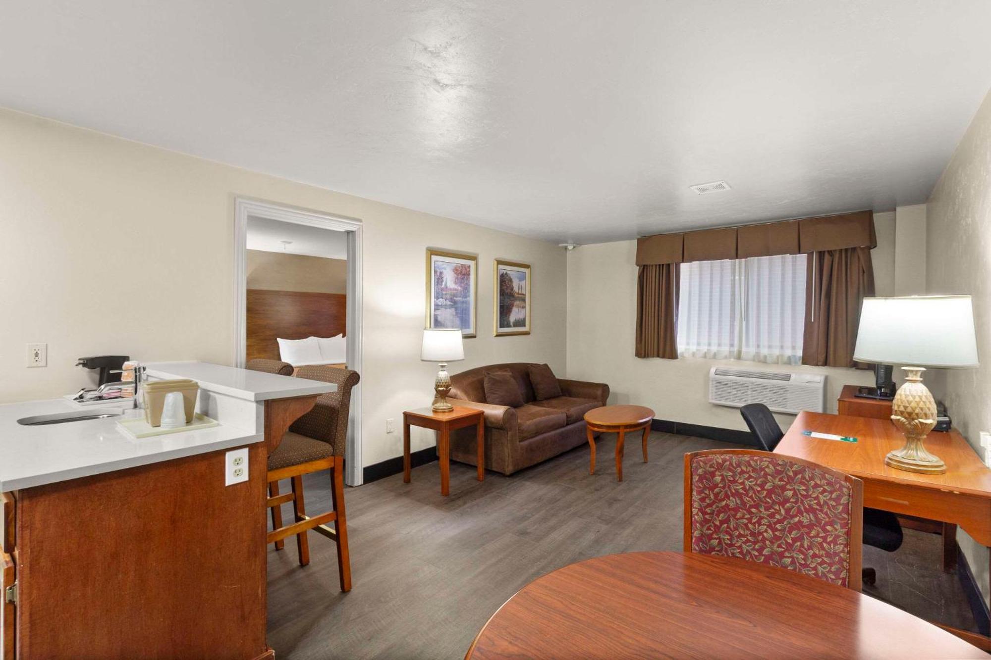 Quality Inn & Suites Downtown Green Bay Eksteriør bilde