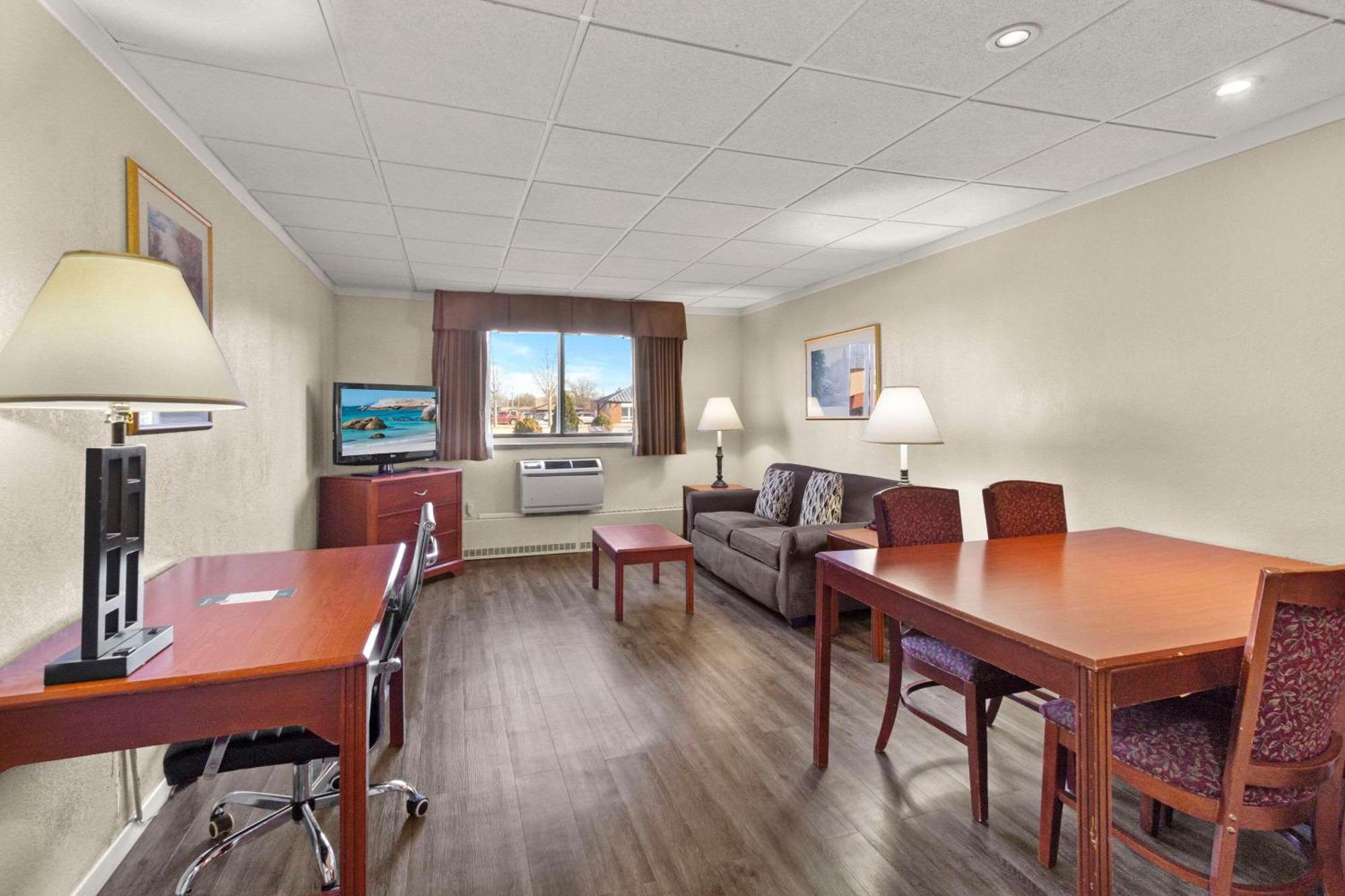 Quality Inn & Suites Downtown Green Bay Eksteriør bilde