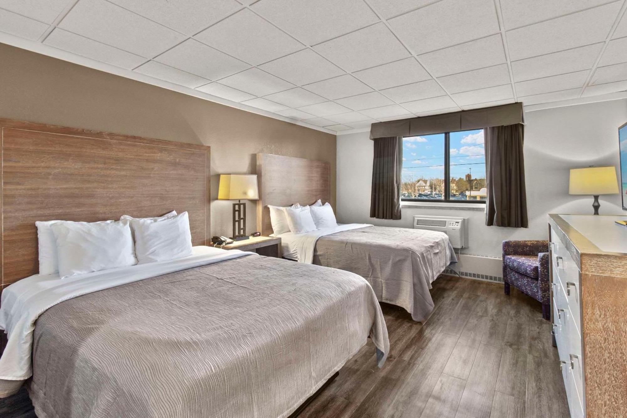 Quality Inn & Suites Downtown Green Bay Eksteriør bilde