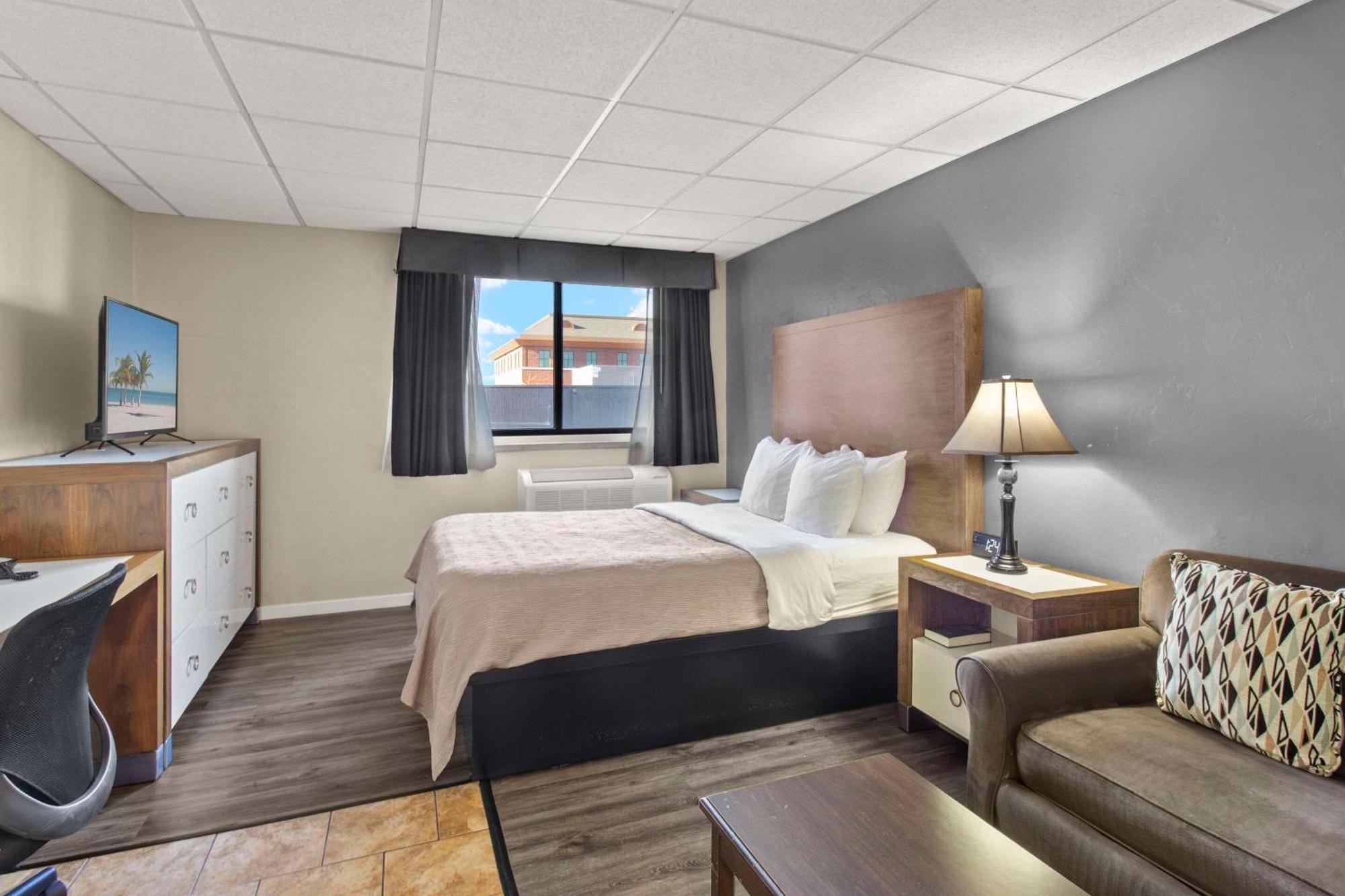 Quality Inn & Suites Downtown Green Bay Eksteriør bilde